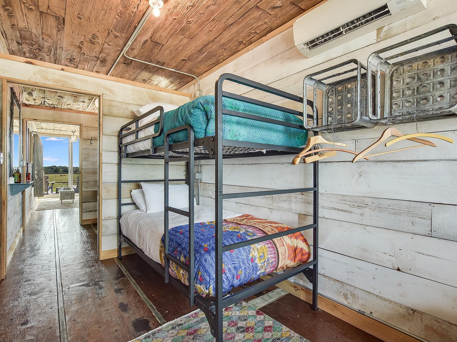 Flophouze Shipping Container Hotel Round Top Exterior photo